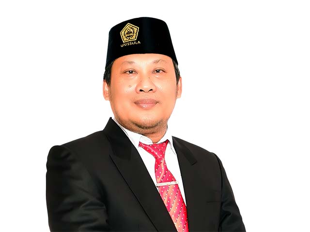 Dr.dr. Setyo Trisnadi,SH.,Sp.KF